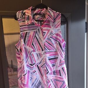 Fun And Flirty Sleeveless Geometric Button-Down Top in Pink, Purple and White